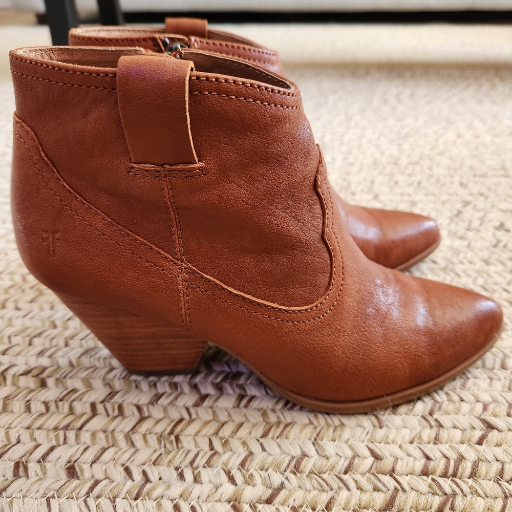 Frye Women's Tan Leather Ankle Booties